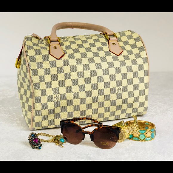 Round Sunglasses - The Celeb - Picture 2 of 8